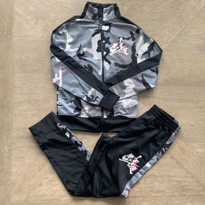 Nike Air Jordan Camouflage Track Suit, Size Medium 10-12
